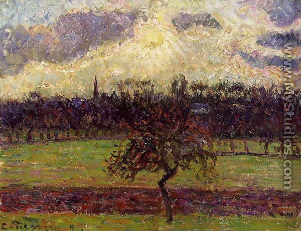The Fields of Eragny, the Apple Tree - Camille Pissarro